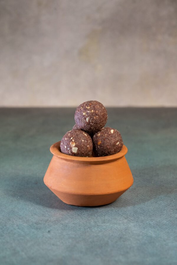 Ragi Indulge (Nachni Ladoo)